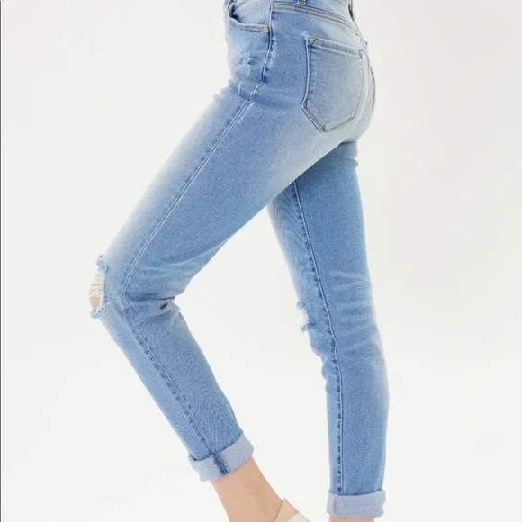 NWT Kancan hi-rise cuffed Mom Jean - Picture 4 of 8